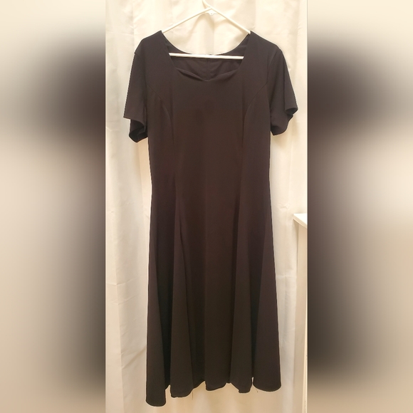 Black dress - Picture 1 of 1